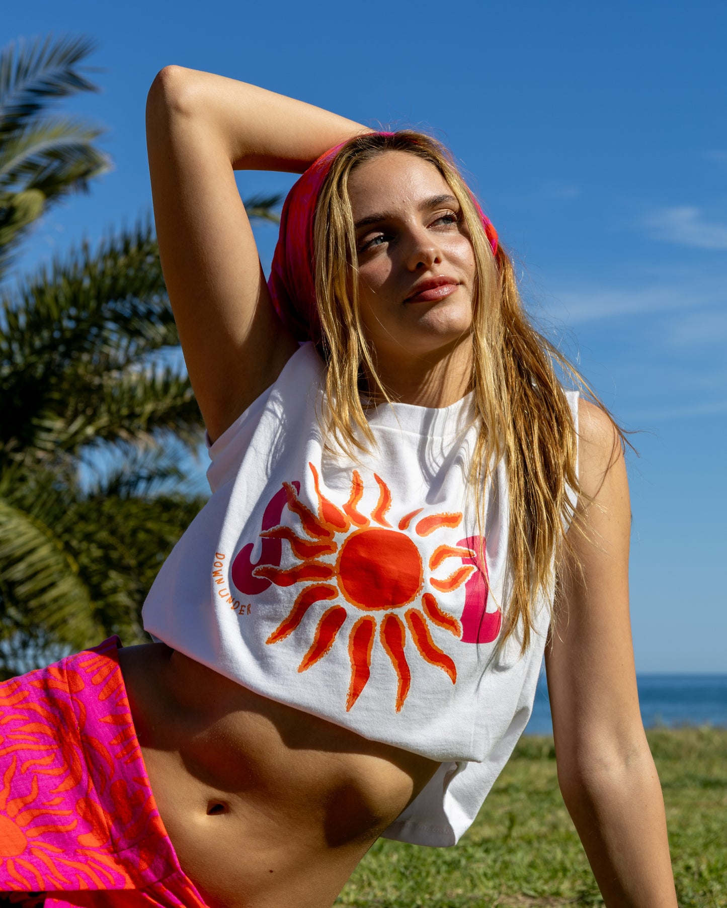 PRE-ORDER – Shipping 04.05 // SOL tee – cropped T-shirt