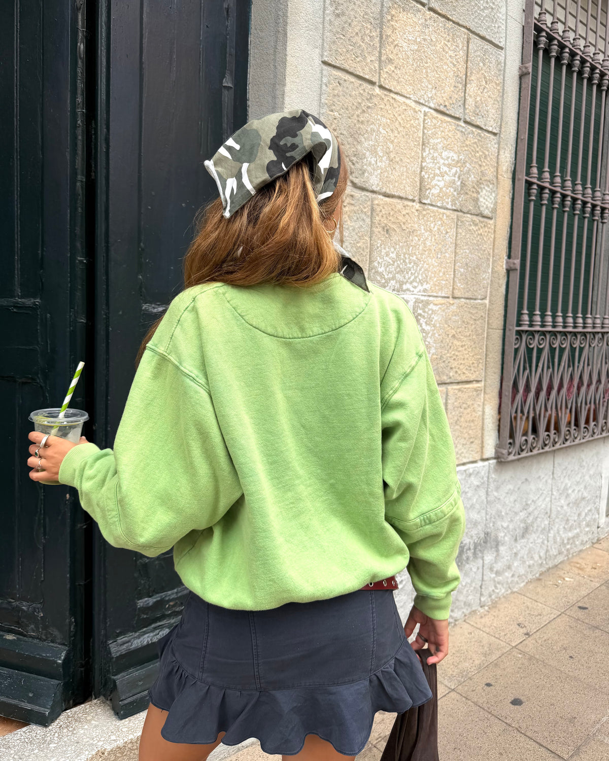 STRAWBERRY - Oversized Washed Sweatshirt