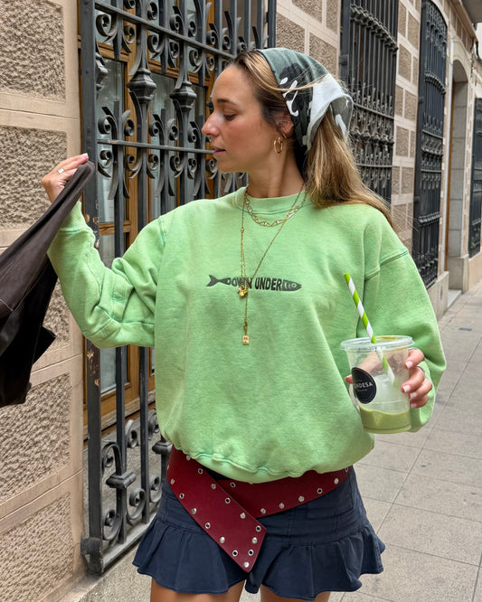 STRAWBERRY - Oversized Washed Sweatshirt