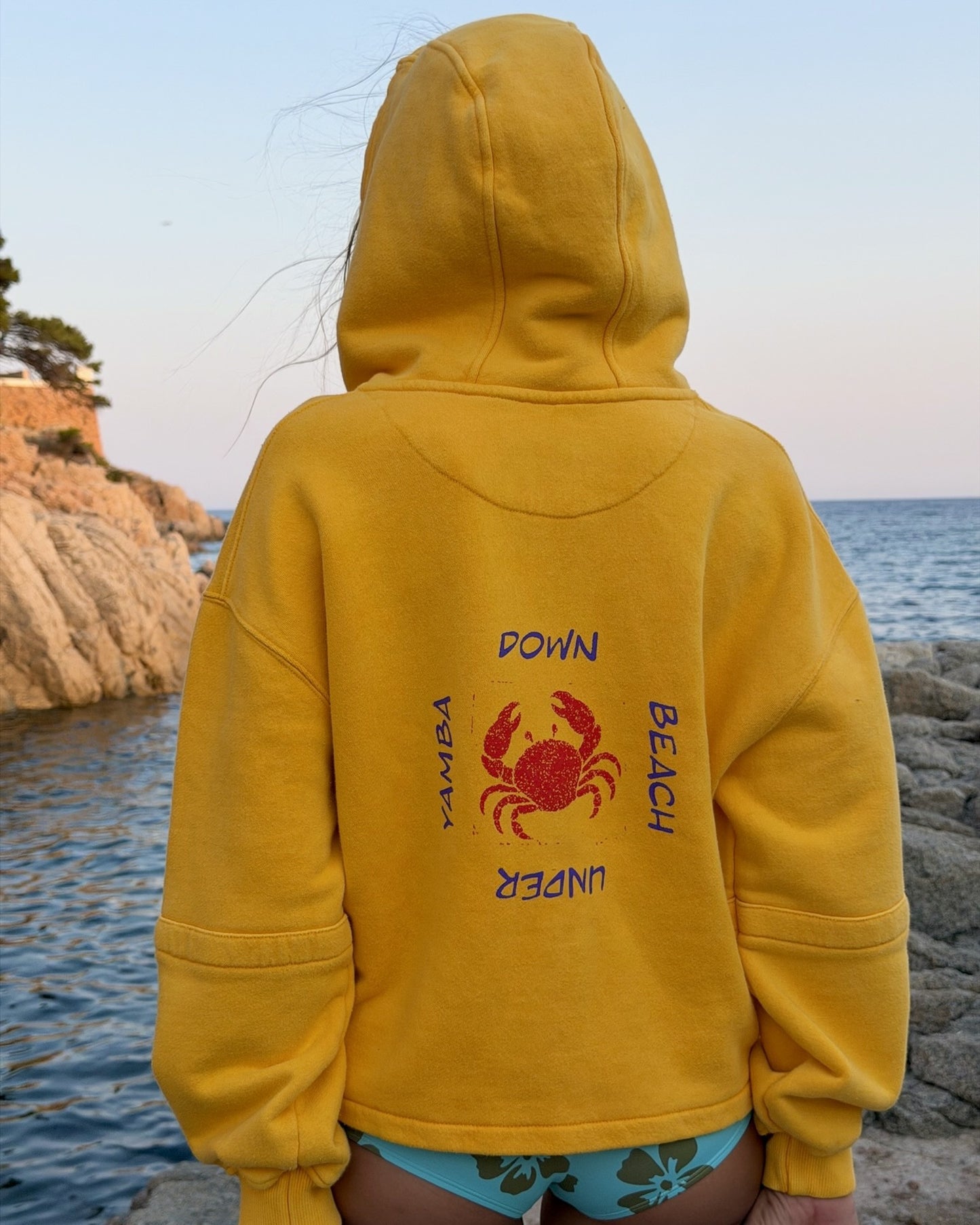 YAMBA BEACH -  Zip Hoodie