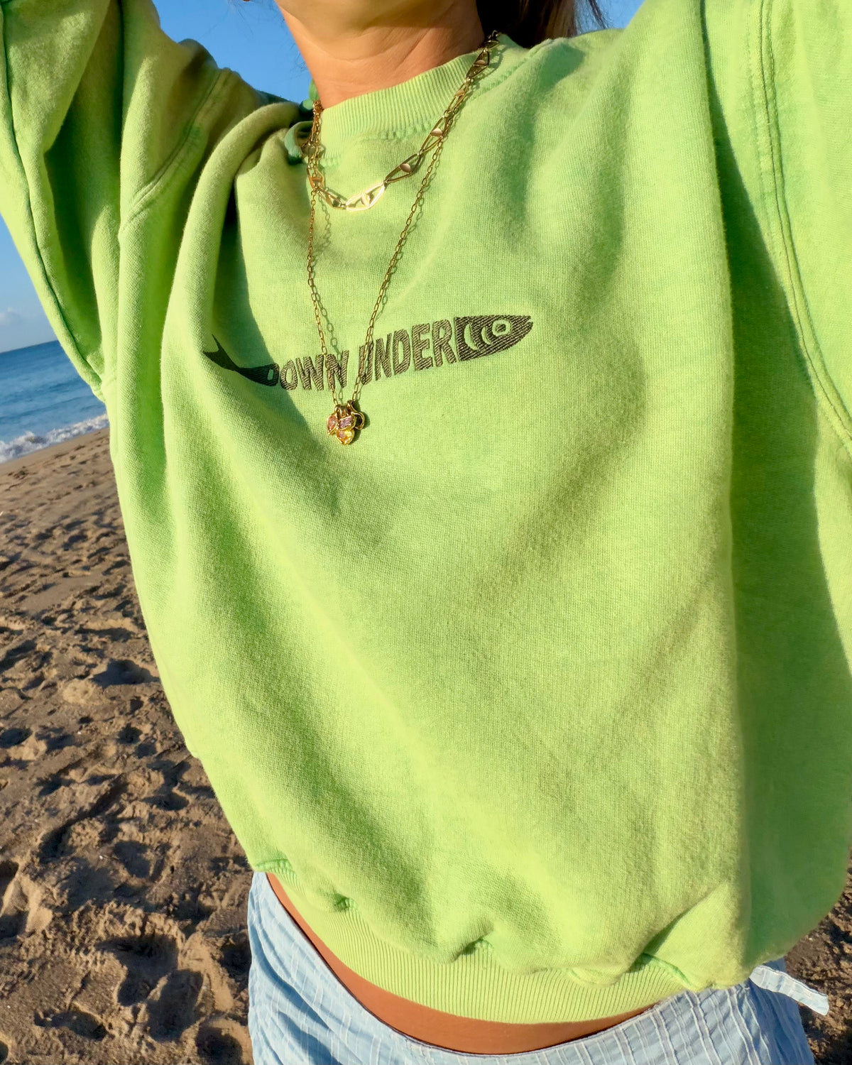 STRAWBERRY - Oversized Washed Sweatshirt