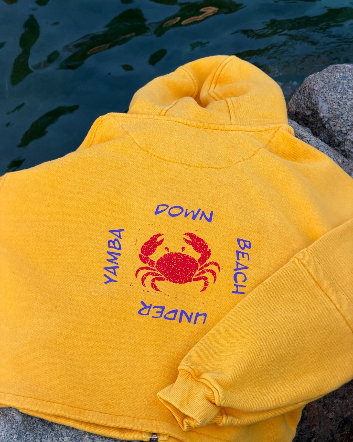 YAMBA BEACH -  Zip Hoodie